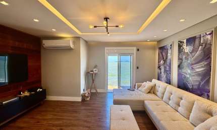 Casa com 3 quartos à venda na Rua Santa Tereza, 688, Estreito, Florianópolis por R$ 3.498.000