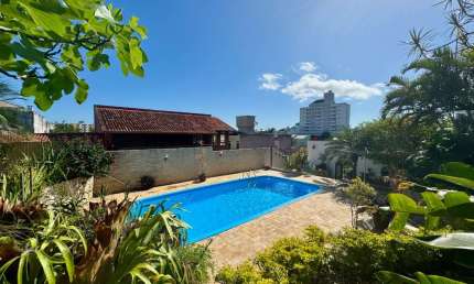 Casa com 4 quartos à venda na Rua Waldemar Ouriques, 312, Capoeiras, Florianópolis por R$ 2.200.000