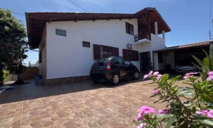 Casa com 4 quartos à venda na Rua Celso Bayma, 761, Barreiros, São José por R$ 960.000