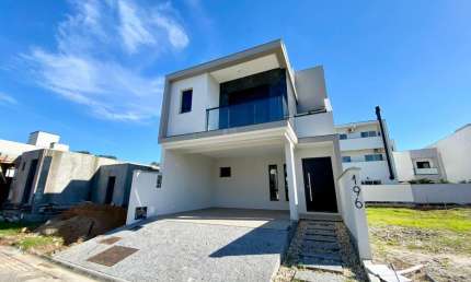 Casa em condomínio fechado com 3 quartos à venda na Avenida Wilson Castelo Branco, 700, Deltaville, Biguaçu por R$ 1.150.000