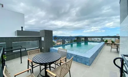 Apartamento com 3 quartos à venda na Avenida Santa Catarina, 659, Canto, Florianópolis por R$ 1.194.000