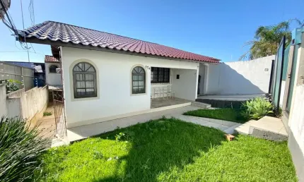 Casa com 3 quartos à venda na Rua Heriberto Hulse, 174, Barreiros, São José por R$ 1.100.000