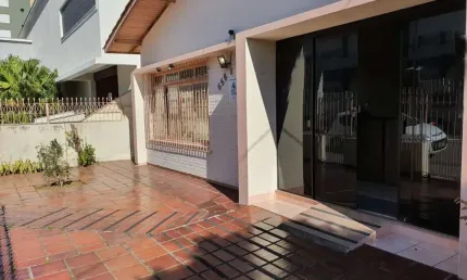 Casa comercial à venda na Rua Vereador Batista Pereira, 653, Estreito, Florianópolis por R$ 1.000.000