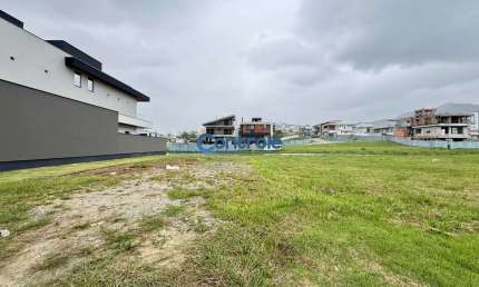 Terreno em condomínio fechado à venda na Rua Lagoinha, 65, Pedra Branca, Palhoça por R$ 1.200.000