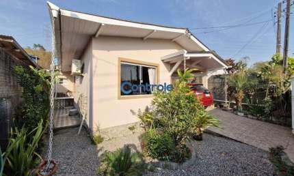 Casa com 2 quartos à venda na Rua Domingos de Souza Filho, 357, Centro, Palhoça por R$ 480.000