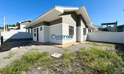Casa com 2 quartos à venda na Rua Amântino Francisco da Silva, 447, Bela Vista, Palhoça por R$ 375.000