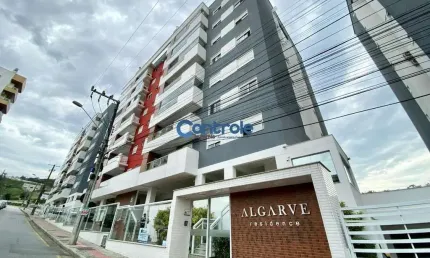 Apartamento com 3 quartos à venda na Rua Felipe Domingues Petry, 600, Praia Comprida, São José por R$ 920.000