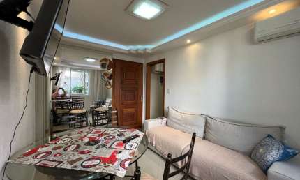 Apartamento de 2 dormitórios/quartos no bairro Cavalhada na zona sul de Porto Alegre.RS.