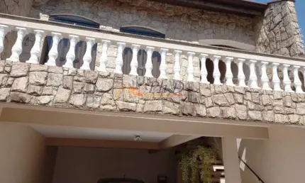 SOBRADO A VENDA COM 3 DORMS.E 4 VAGAS DE GARAGEM NA V. GALVÃO