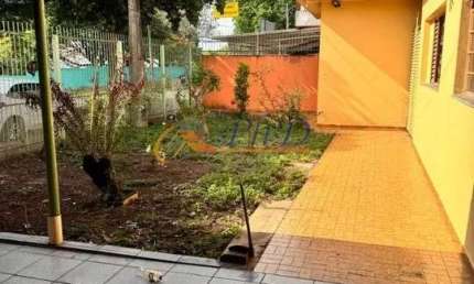 Casa térrea à Venda com 3 dormitórios, sendo 1 suíte, 280m²