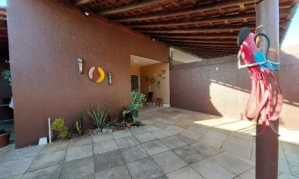 Casa para venda no bairro Vale Quem Tem na zona Leste de Teresina