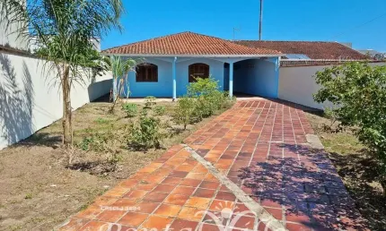 RESIDÊNCIA FRENTE PARA RODOVIA NO BALNEÁRIO SHANGRI-LÁ