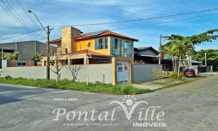 Sobrado de Esquina com Espaço Gourmet em Shangri-lá, Pontal do Paraná/PR