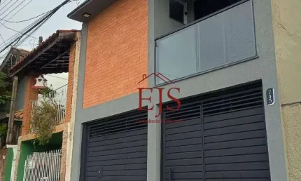Sobrado em ótimo bairro todo reformado a venda em Atibaia