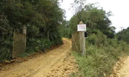 Área ideal para reflorestamento e ou Chácara de Lazer