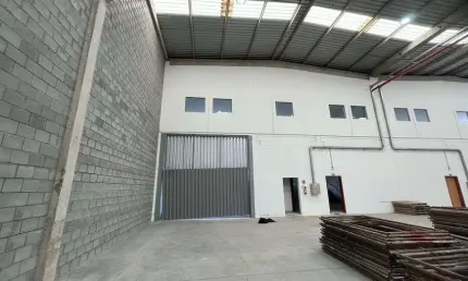 Galpão/Depósito/Armazém para aluguel com 1647 metros quadrados em Sorocaba próximo a rodovias