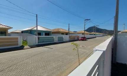 Casa para Venda em São Pedro da Aldeia, Praia Linda, 2 dormitórios, 1 suíte, 2 banheiros, 3 vagas