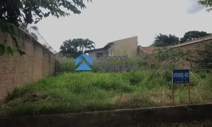 Terreno à venda no Conjunto Umuarama, Uberaba 