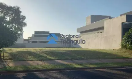 Lote à Venda no Condomínio Cyrela Landscape Diamantino