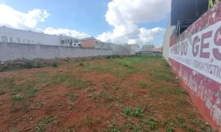 Terreno comercial, plano, murado e com portão, ótimo ponto comercial