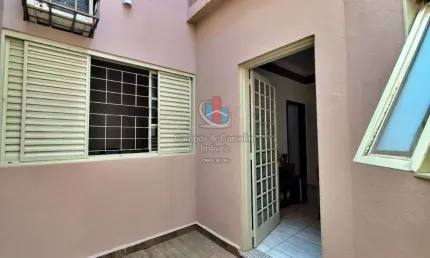 Casa a venda – conforto e seguranca para sua familia!  apresentamos esta excelente oportunidade de morar com qualidade e espaco em um imovel completo e muito bem localizado