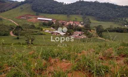 Fazenda à venda em Barbacena, Correia de Almeida, com 4 quartos, 30,2357ha