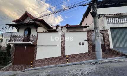 2 casa á venda em Barbacena com 3 dormitório e 2 suítes no Santa Cecília