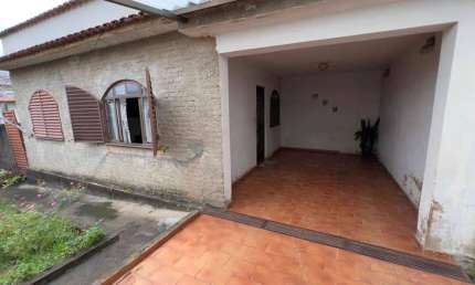 Excelente Oportunidade! Casa à venda, com 3 quartos, 100m² no bairro Grogotó