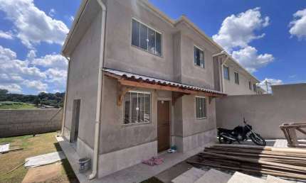 Casa com 3 quartos à venda na Rua José Francisco Antunes, Fátima, Barbacena