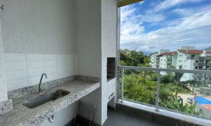 EXELENTE APARTAMENTO COM 02 DORMITÓRIOS NA PRAIA GRANDE