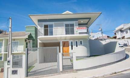 Vendo sobrado novo, espaçoso e ensolarado no San Marino, São José