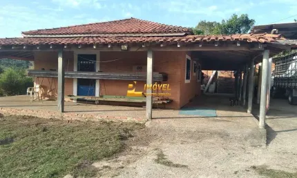 Chácara / sítio com 2 quartos à venda no Centro, Águas de São Pedro  por R$ 560.000