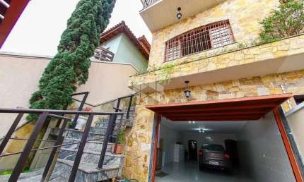Sobrado na Vila Isolina Mazzei com 4 dormitórios e 5 vagas
