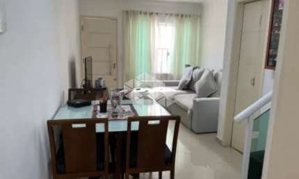 Casa de Condomínio com 2 dormitórios e 1 vaga no Imirim