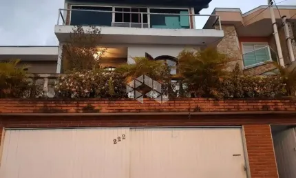 Sobrado à Venda na Freguesia do Ó, com 3 Quartos (1 Suíte) e 2 Vagas