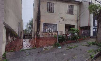 Oportunidade para Construtores - Terreno à venda em Santa Teresinha com 320 m² e excelente potencial construtivo
