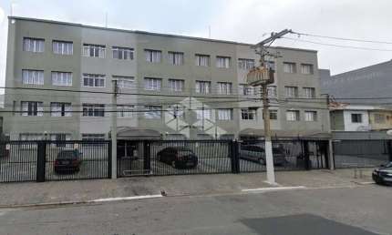 Apartamento clássico reformado à venda com 2 dormitórios e 1 vaga coberta - Próximo ao Centro do Parque Novo Mundo