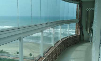 Apartamento frente mar em Mongaguá - 80m², 2 dormitórios (1 suíte), andar alto e lazer completo
