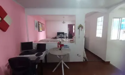Casa na Parada Inglesa com 2 dormitório e 1 vaga de garagem