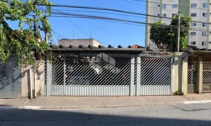 Sobrado com 3 Quartos, edicula e 3 banheiros à Venda, 300 m²