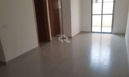 Apartamento à venda na Vila Zelina sendo 2 Dormitórios e Quintal