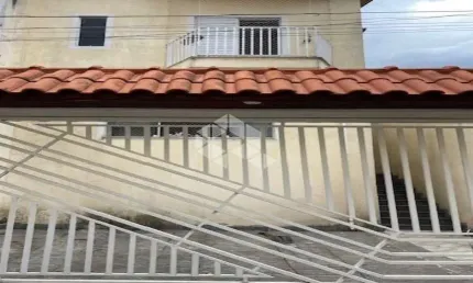 Casa na parada inglesa com 3 dormitórios e 2 vagas de garagem - próximo ao metrô