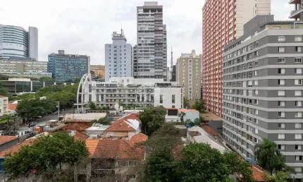 Apartamento para comprar na alameda tietê com 3 suítes e 213m²