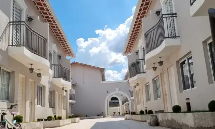 Casa em condomínio fechado com 2 quartos à venda na Rua Luciano Felício Biondo, 92, Interlagos, São Paulo