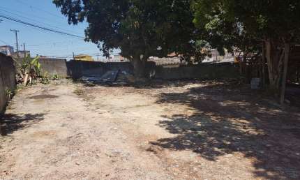 Terreno 503m² todo murado, pronto para construir, a 700 metros da estação Varginha