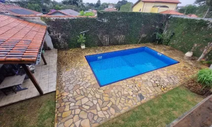Casa 04 dormitórios 02 suítes 08 vagas de garagem no bolsão de interlagos