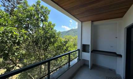 Lindo loft a 150 mts da praia do Perequê Açú c/ piscina