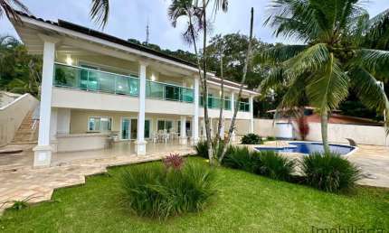 Linda casa alto padrão pé na areia na praia do Tenório