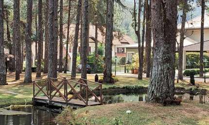 Casa em Condomínio para Venda em Teresópolis, Quebra Frascos, 4 dormitórios, 3 suítes, 5 banheiros, 2 vagas