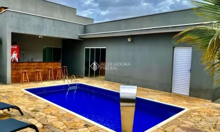 Casa em condomínio fechado com 3 quartos à venda na presidente castelo branco, 1, ninho verde, porangaba, 148 m2 por r$ 950.000